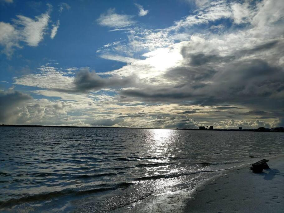 Sunset Harbor Palms - Mason Beach Retreat Navarre Exteriör bild